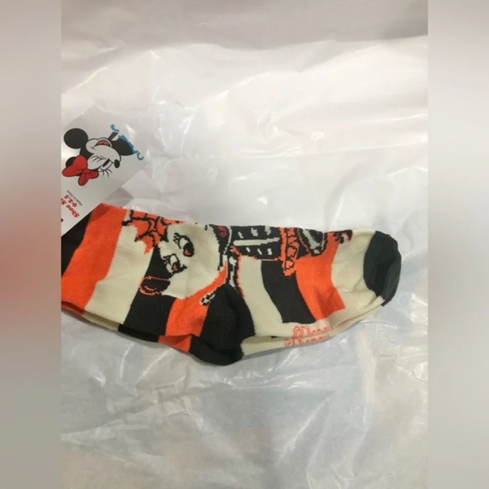 Disney’s Minnie Mouse skeleton striped halloween theme socks‎ size 9-2.5 new